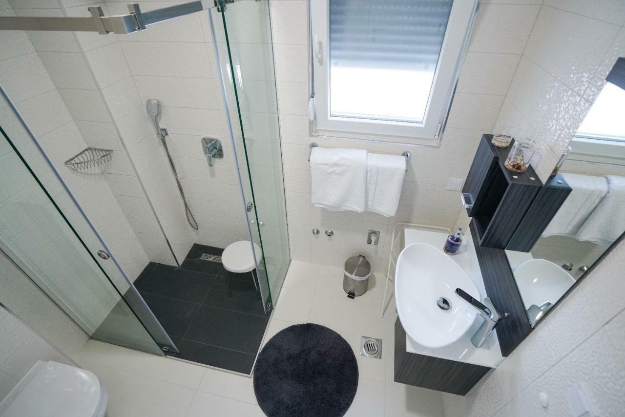 Apartmani Zupan ซูโกชัน ภายนอก รูปภาพ